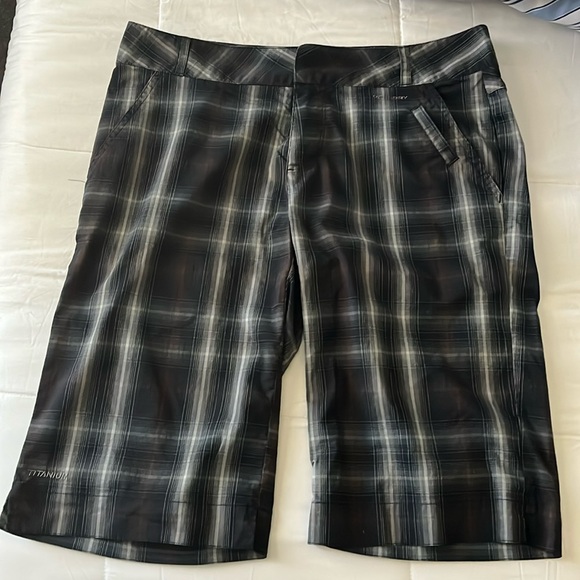 Trendy Plaid Women's Shorts - Black and Gray - Picture 1 of 13